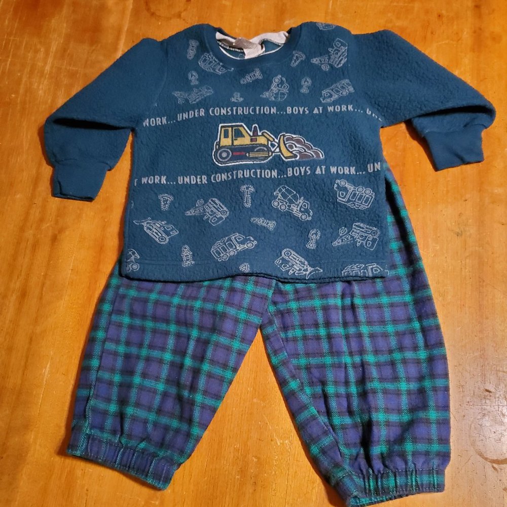 Toddler Sweatshirt and Plaid Pants - 2T/24 mo.